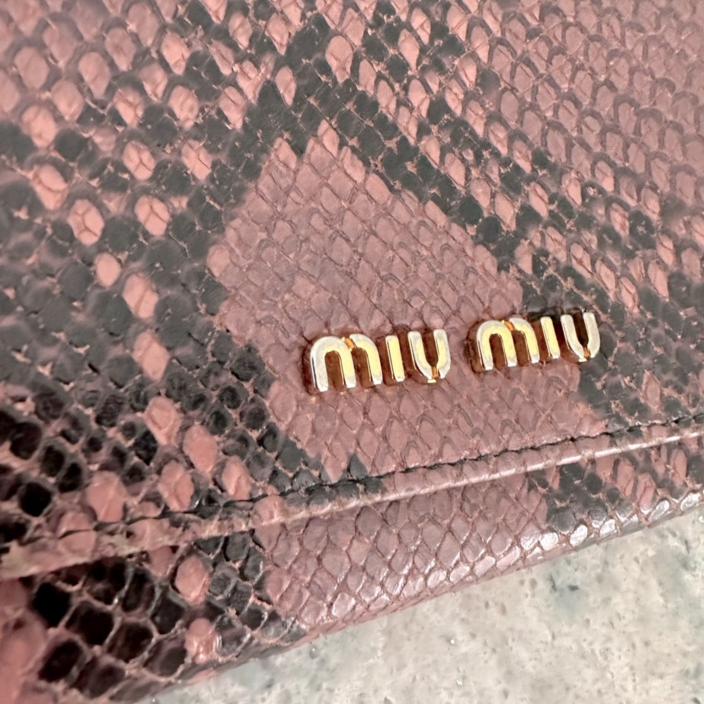 ✨ Vintage Miu Miu Pink Python Wallet